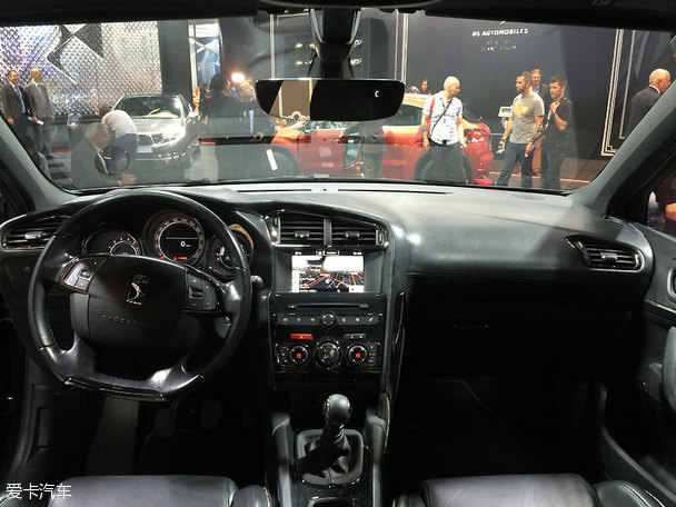 DS4 Crossback跨界版 法兰克福车展发布