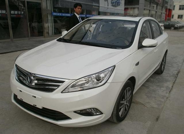 长安2018年前推15款新车 改款逸动明年上市