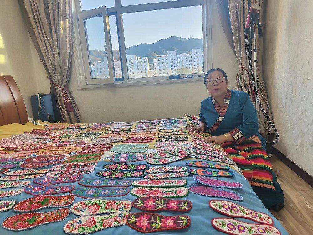 一位藏族女放映员的15载光影路