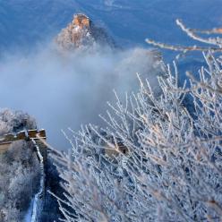 北京：长城雪景如画