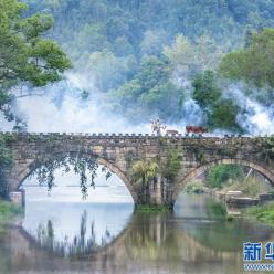 赣南古村 春色撩人