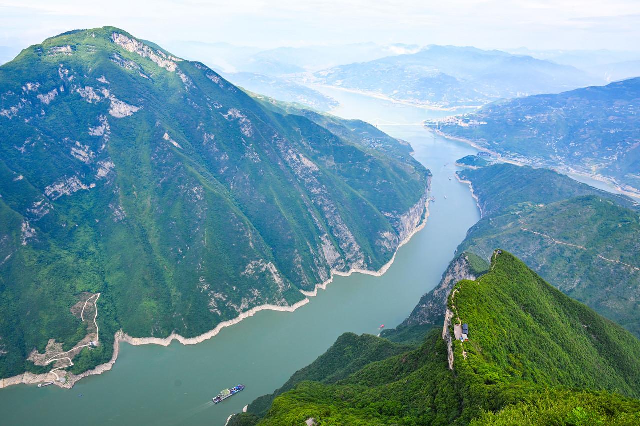 一江清水两岸翠——重庆绘就山水之城绿色转型新图景