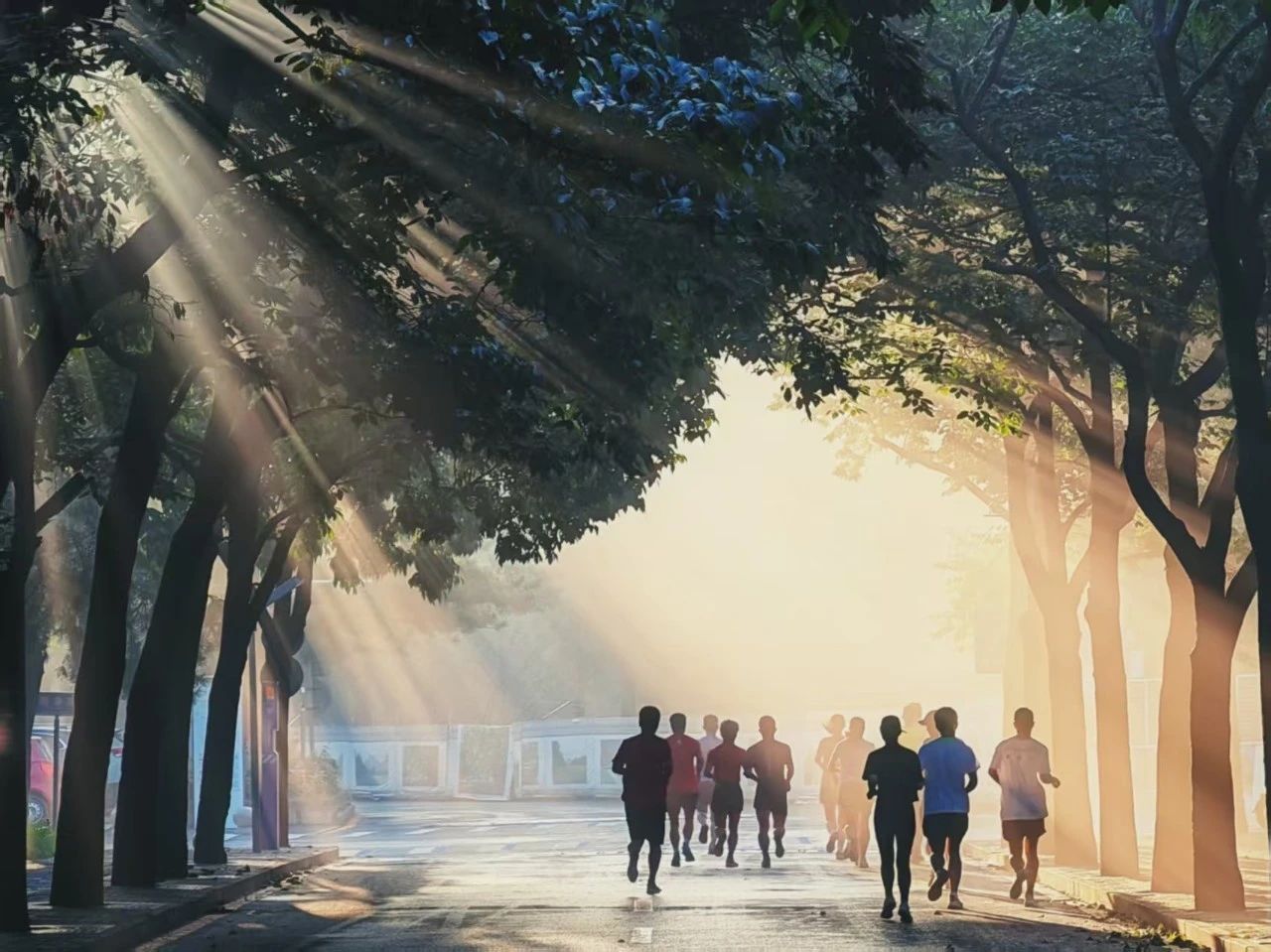追光 | 这所大学有一整节课没有课 鼓励学生去锻炼！