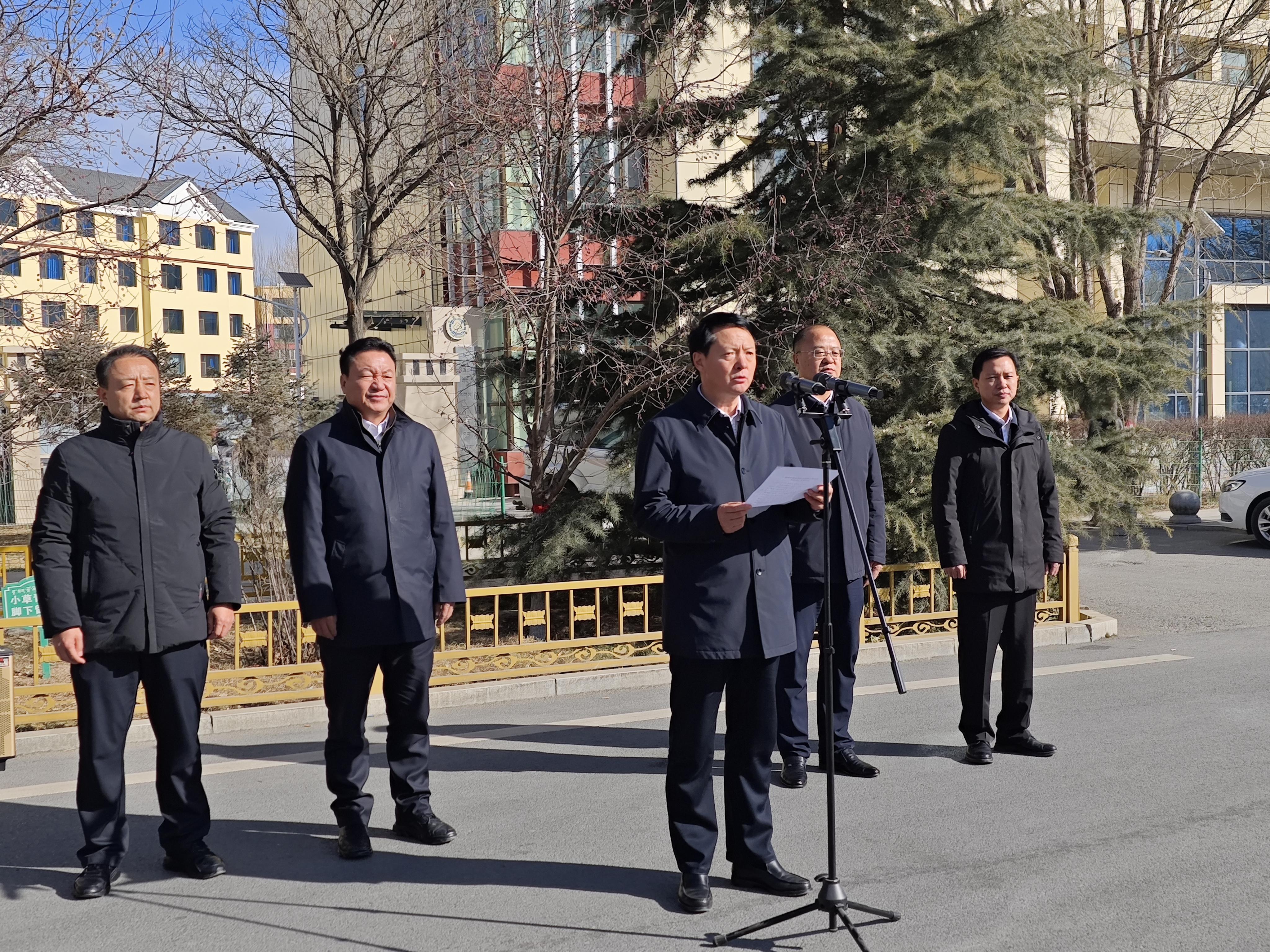 【石榴花开 籽籽同心】黄南州驰援海东市抗震救灾物资发车