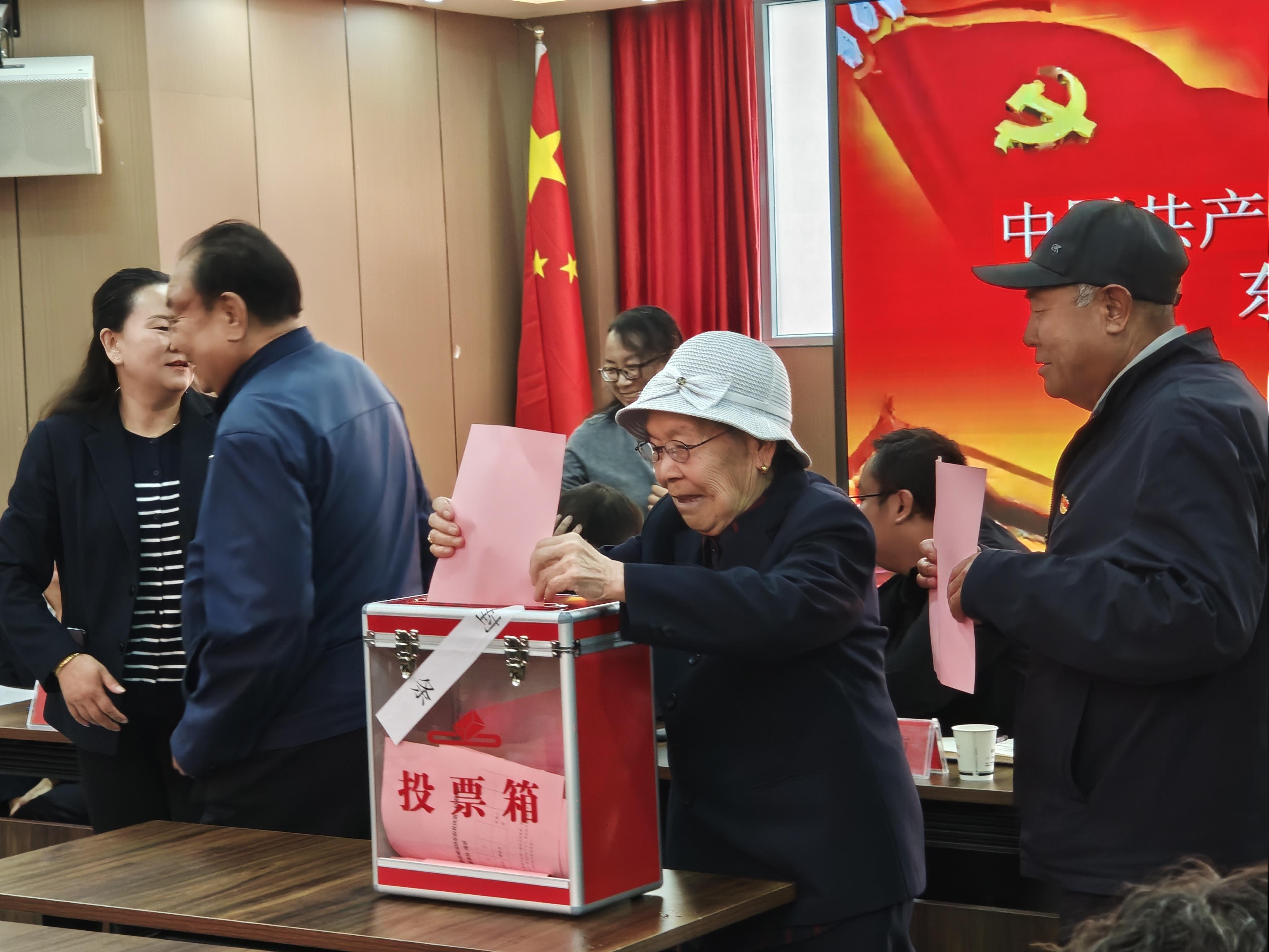 互助：“社区党委”驱动基层治理加速度