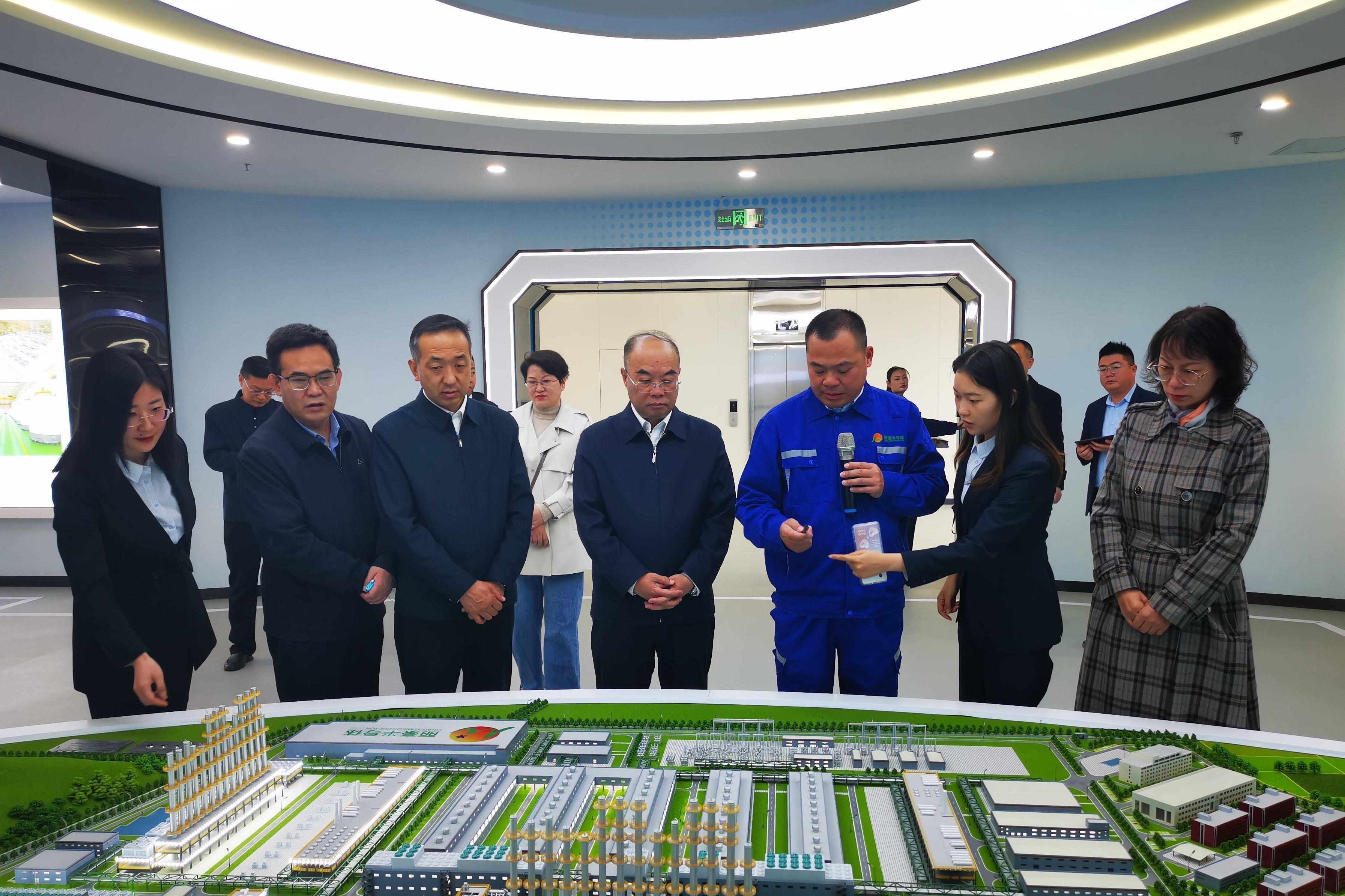 为打造国际生态旅游目的地“出谋划策”