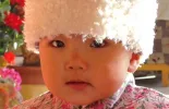 【新春走基层·回家过年】藏族萌娃的剃头吉礼